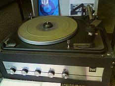 détail ampli-phono vintage DUAL 1011